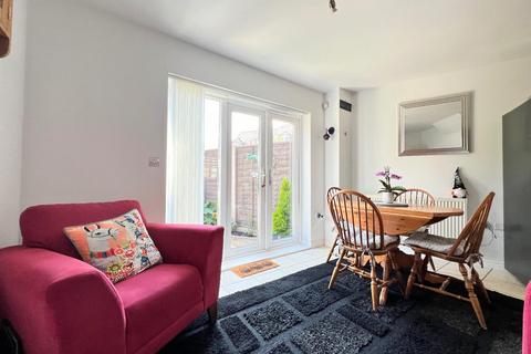 4 bedroom semi-detached house for sale, The Grange, Thistle Drive, Desborough, Kettering