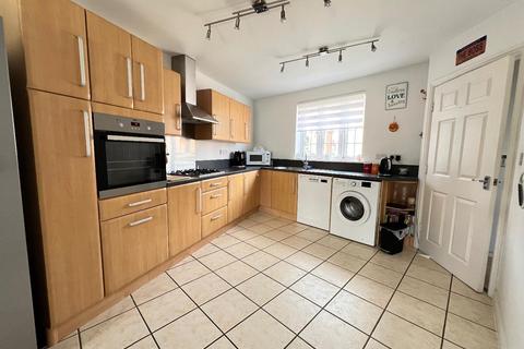 4 bedroom semi-detached house for sale, The Grange, Thistle Drive, Desborough, Kettering