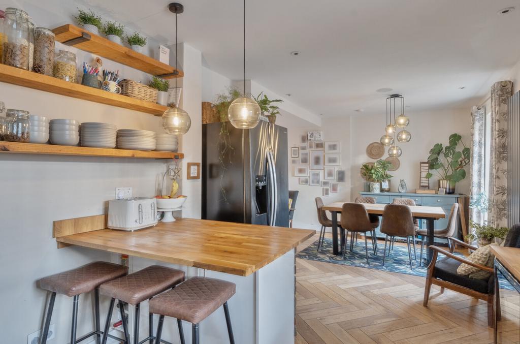 Kitchen/Dining Room