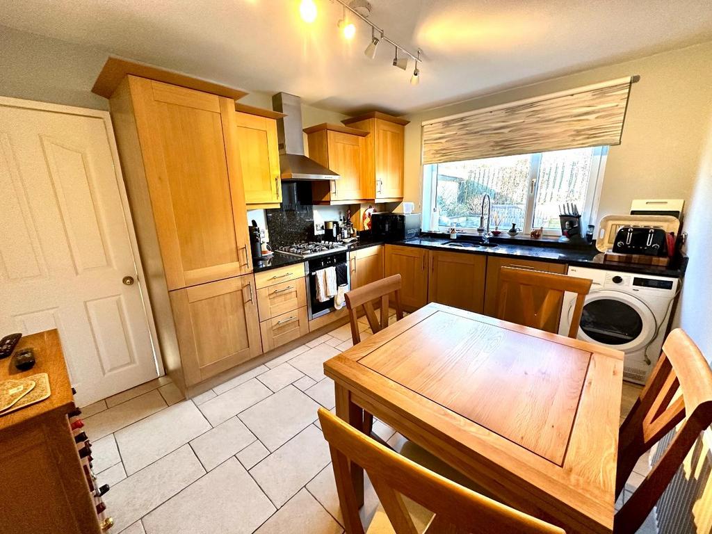 Dining kitchen