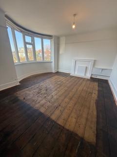 2 bedroom flat to rent, Christchurch Road, Bournemouth, BH7