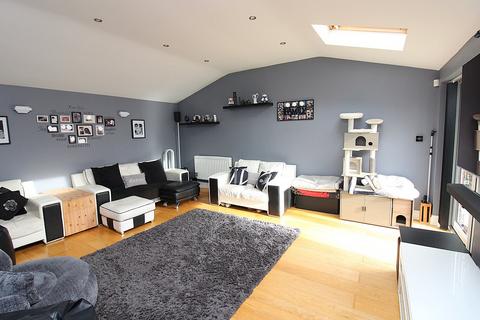 5 bedroom detached house for sale, Chase Hill Road, Arlesey, SG15