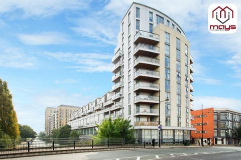 2 bedroom flat to rent, Colosseum Apartments 2A Palmers Road, London