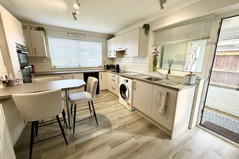 2 bedroom detached bungalow for sale, Brecklands, Stalham NR12
