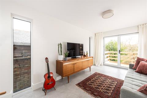 3 bedroom end of terrace house to rent, The Leys, Woburn Sands, Milton Keynes, Buckinghamshire, MK17