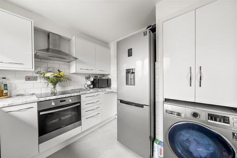 undefined, Frazer Close, Romford