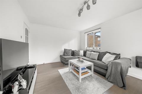undefined, Frazer Close, Romford