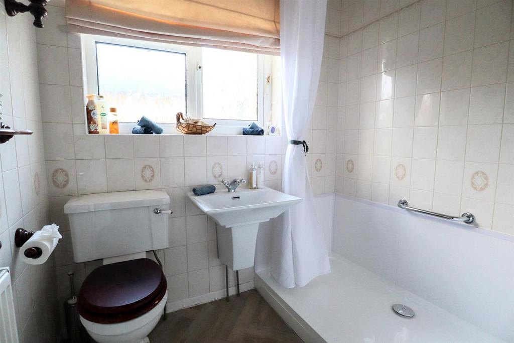 Shower room.jpg