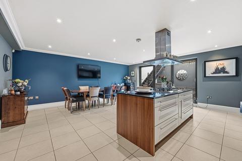5 bedroom semi-detached house for sale, Brooklands Road, WEYBRIDGE, KT13