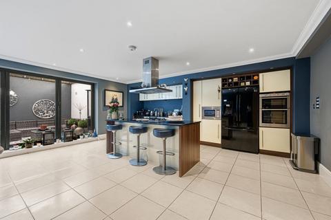 undefined, Brooklands Road, Weybridge, KT13