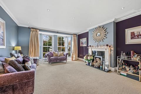 undefined, Brooklands Road, Weybridge, KT13