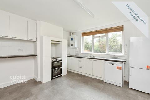 4 bedroom detached house to rent, Haling Park Road, South Croydon CR2
