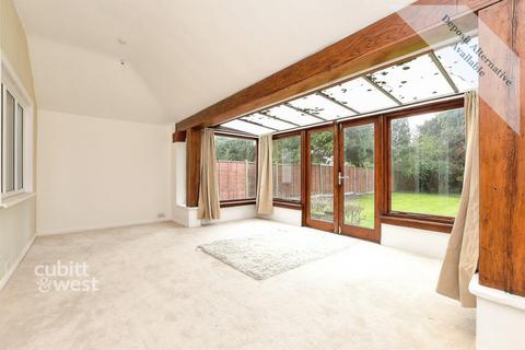 4 bedroom detached house to rent, Haling Park Road, South Croydon CR2