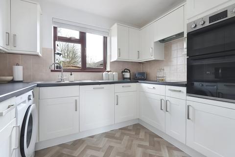 undefined, Middlefield, Horley, Surrey, RH6