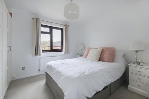 undefined, Middlefield, Horley, Surrey, RH6