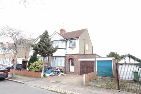 undefined, Luton LU3