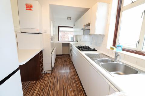 undefined, Luton LU3