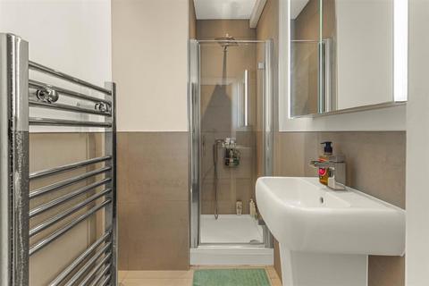 2 bedroom apartment to rent, Holland Road, Kensington And Chelsea, W14