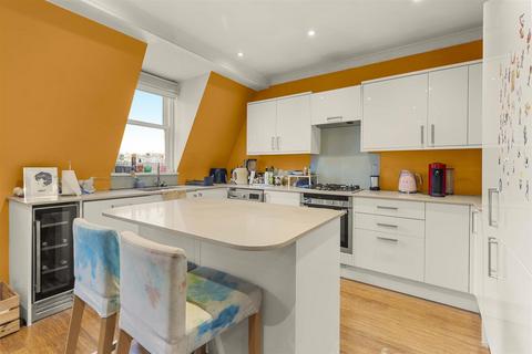 2 bedroom apartment to rent, Holland Road Kensington And Chelsea