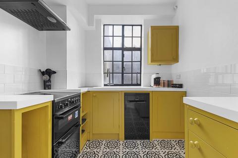1 bedroom flat to rent, Queensway, London