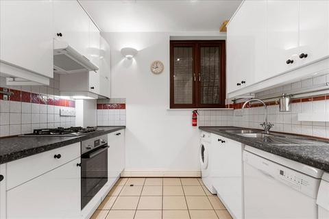 2 bedroom flat to rent, Colville Gardens