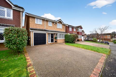4 bedroom detached house for sale, Peverel Drive, Maidstone, ME14