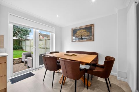 4 bedroom detached house for sale, Peverel Drive, Maidstone, ME14