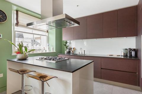 3 bedroom penthouse to rent, Lancasters Lancaster Gate  London, Westminster
