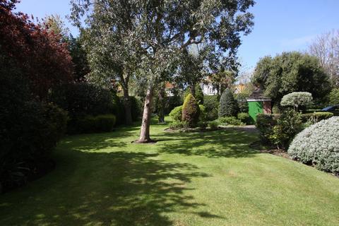 2 bedroom apartment for sale, Chesterfield Road, Eastbourne BN20