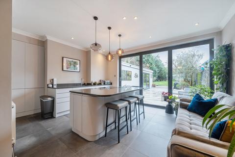4 bedroom semi-detached house for sale, Green Lane, Chislehurst