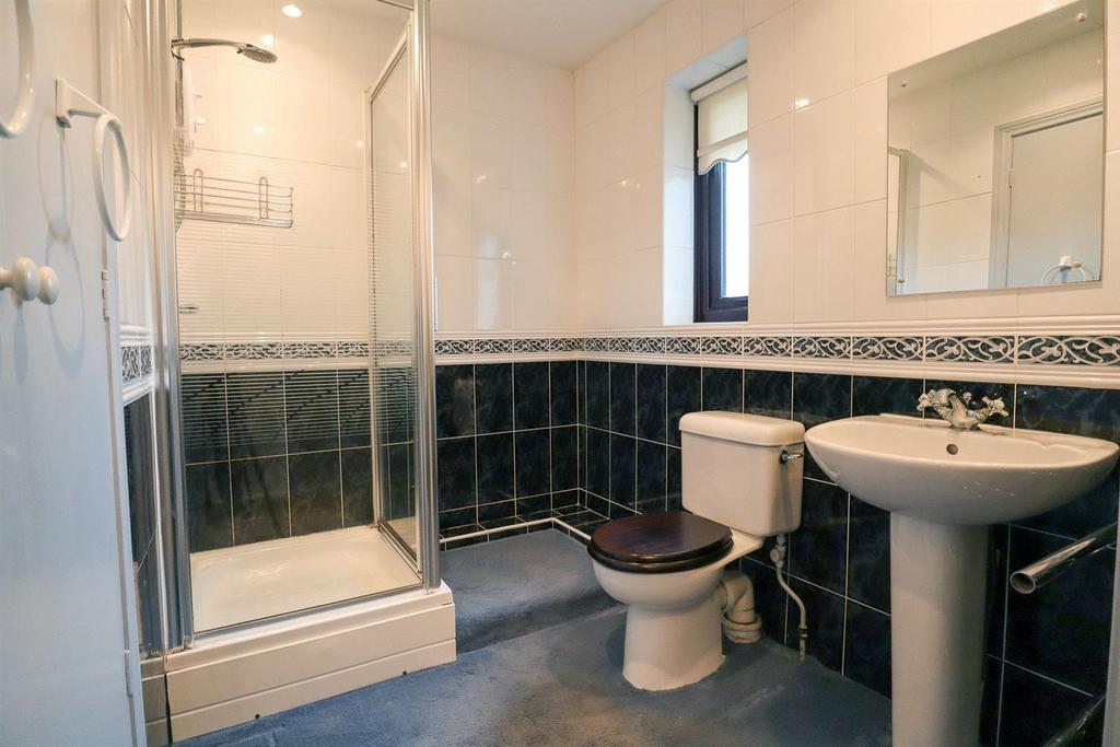 Shower room.jpg