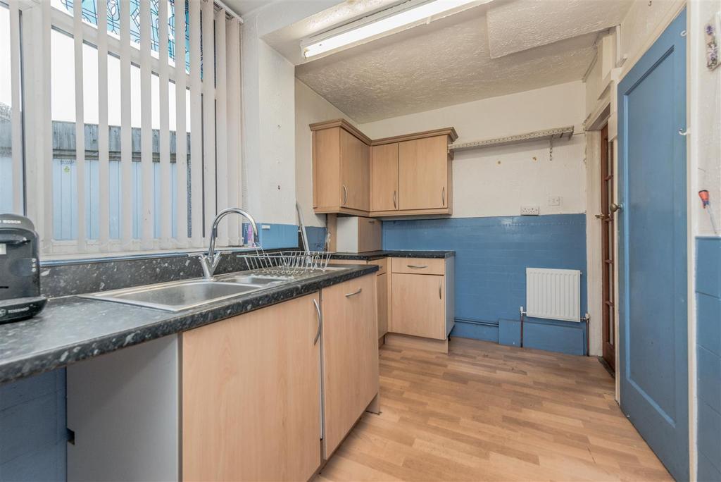 Fitted Kitchen: