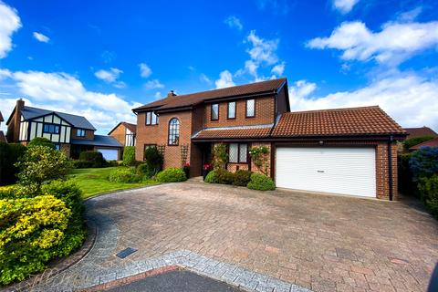 5 bedroom detached house for sale, Castlefields, Chester-Le-Street DH4