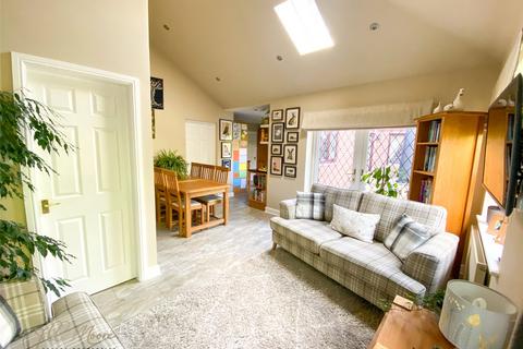 5 bedroom detached house for sale, Castlefields, Chester-Le-Street DH4