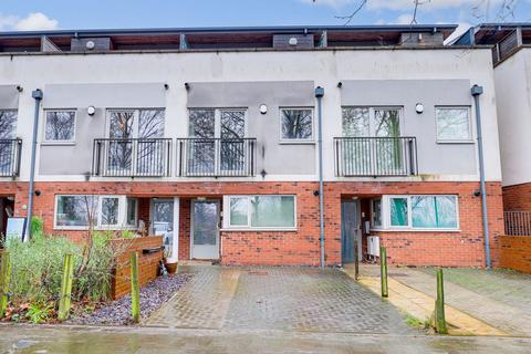 3 bedroom terraced house for sale, Bathley Street, Nottingham NG2
