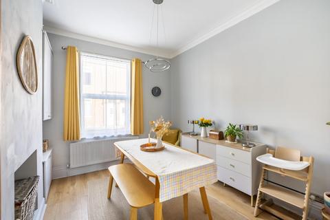2 bedroom terraced house for sale, Amberley Street, York