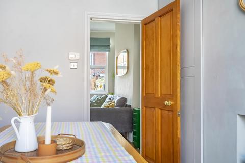 2 bedroom terraced house for sale, Amberley Street, York