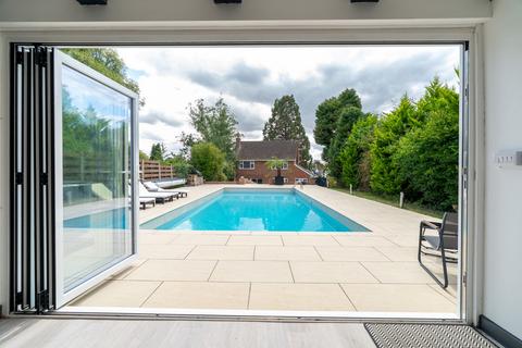 undefined, Ermine Street, Caxton, CB23