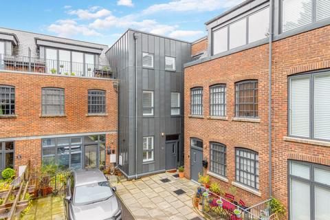 4 bedroom terraced house for sale, Phoenix Yard, Tunbridge Wells, TN4