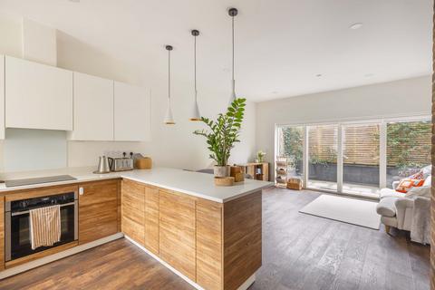 4 bedroom terraced house for sale, Phoenix Yard, Tunbridge Wells, TN4