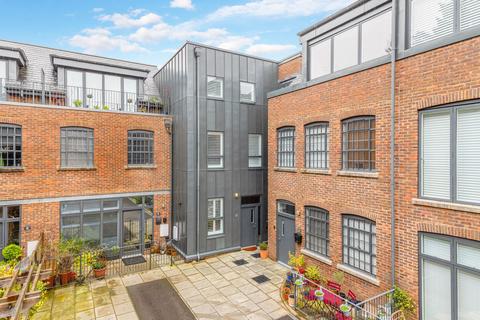 4 bedroom terraced house for sale, Phoenix Yard, Tunbridge Wells, TN4