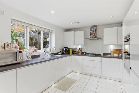 5 bedroom detached house for sale, Gladiator Road, Upper Cambourne, CB23