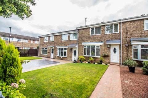 3 bedroom terraced house for sale, Grizedale, Albany, Washington, NE37