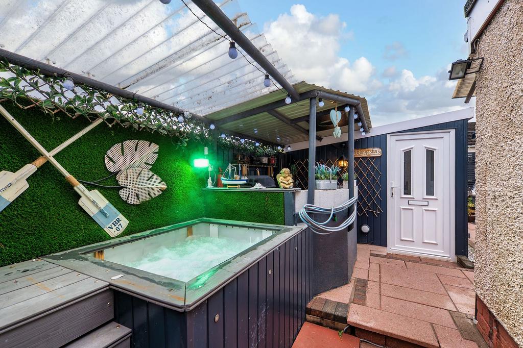 Outdoor Entertainment