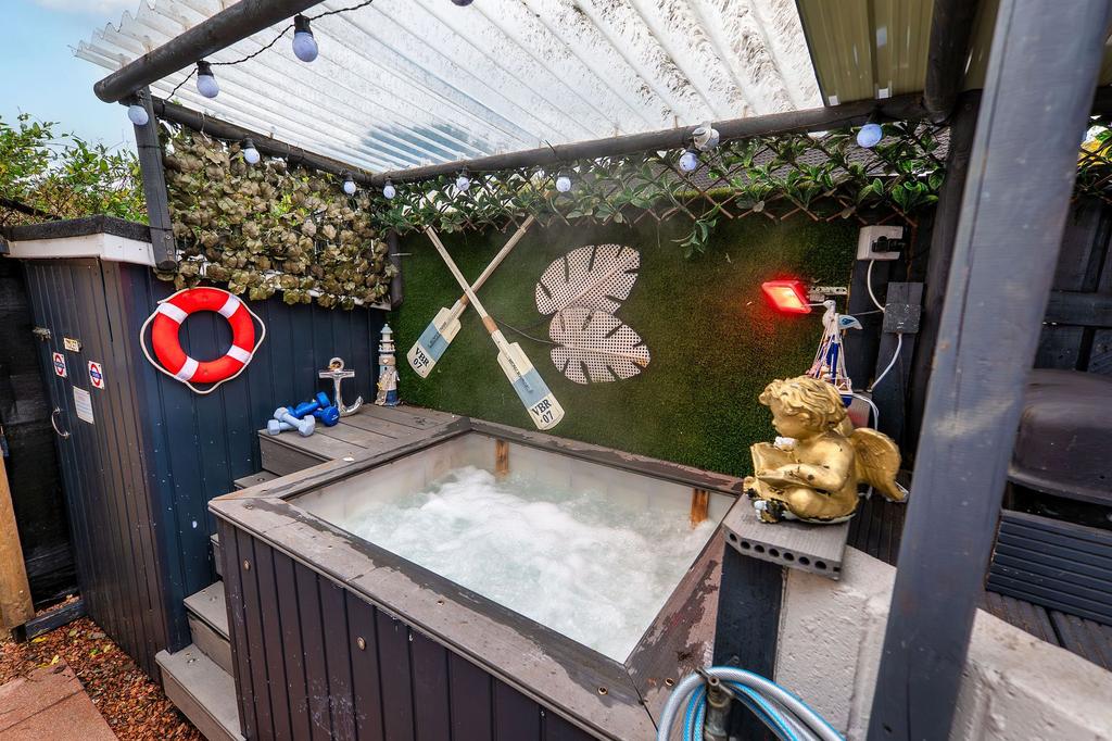 Hot Tub