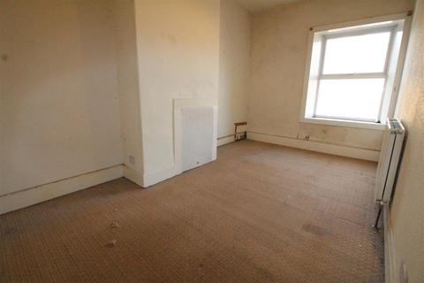 3 bedroom terraced house for sale, Huddersfield Road, Birstall