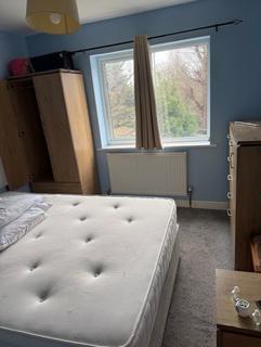 undefined, Crescent, SE12