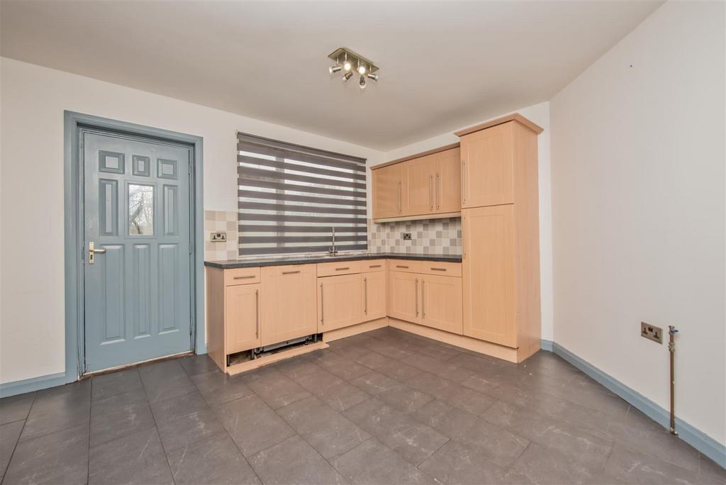 Fitted Dining Kitchen: