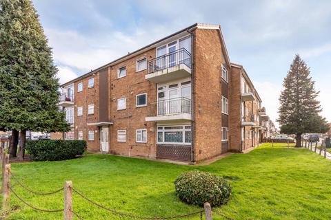 2 bedroom flat for sale, Swallowfield House, Bath Road, TW4, Hounslow, TW4
