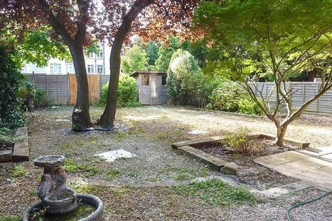 undefined, Cumberland Close, St Margarets, Twickenham, TW1